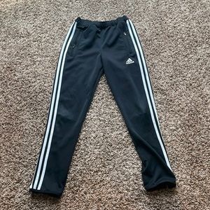 Adidas joggers women